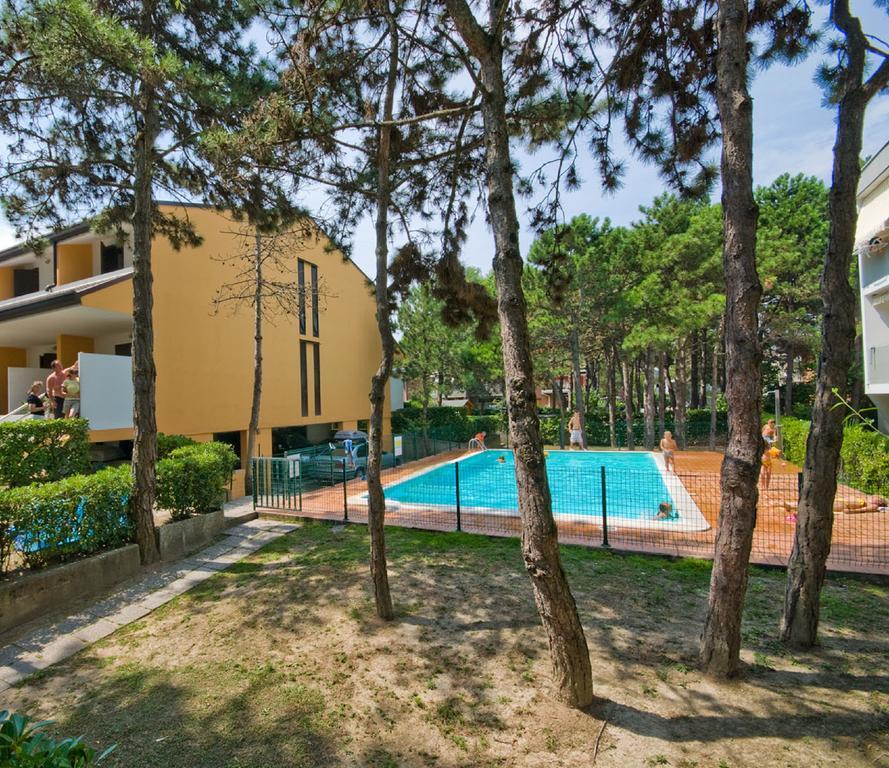 Residence Cinzia Pool 비비오네 외부 사진